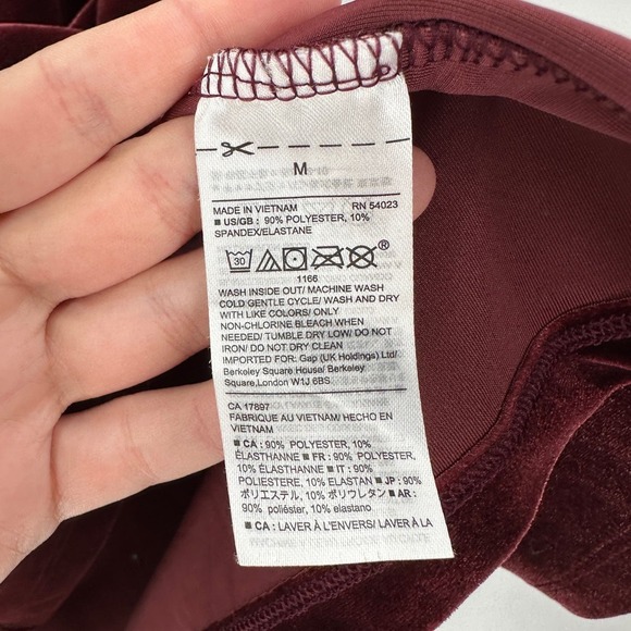 Gap Red Velvet Short Sleeve Off The Shoulder Casual Top Women's Size Medium - Picture 6 of 9